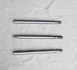 活塞杆、导向杆